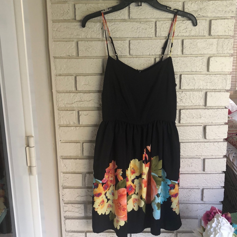 Love Ady Floral Dress size small